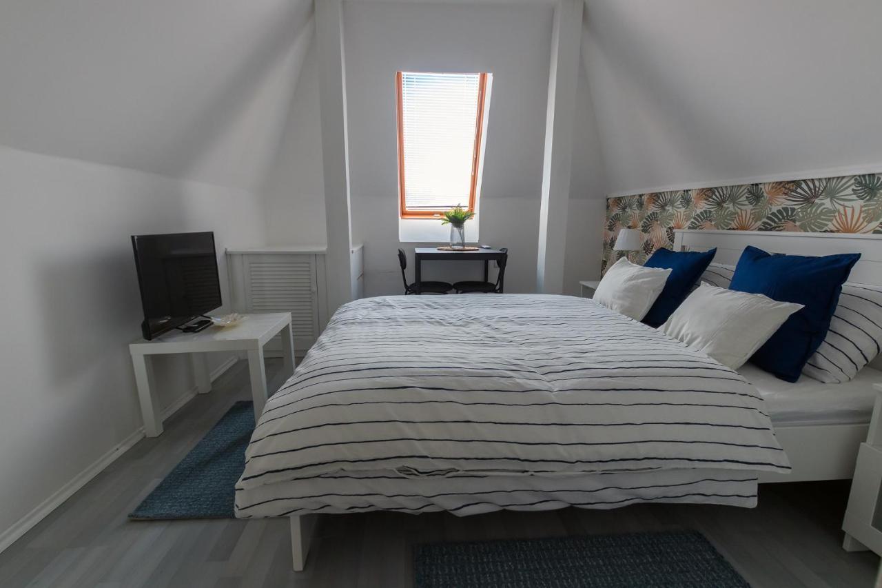 Ketpava Vendeghaz Hotel Igal Buitenkant foto